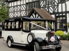 Vintage Asquith bus for weddings in Stevenage